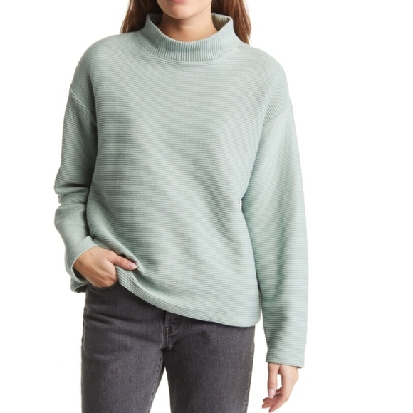 Madewell Sweaters - Madewell mockneck horizontal ribbed sweater size Medium.